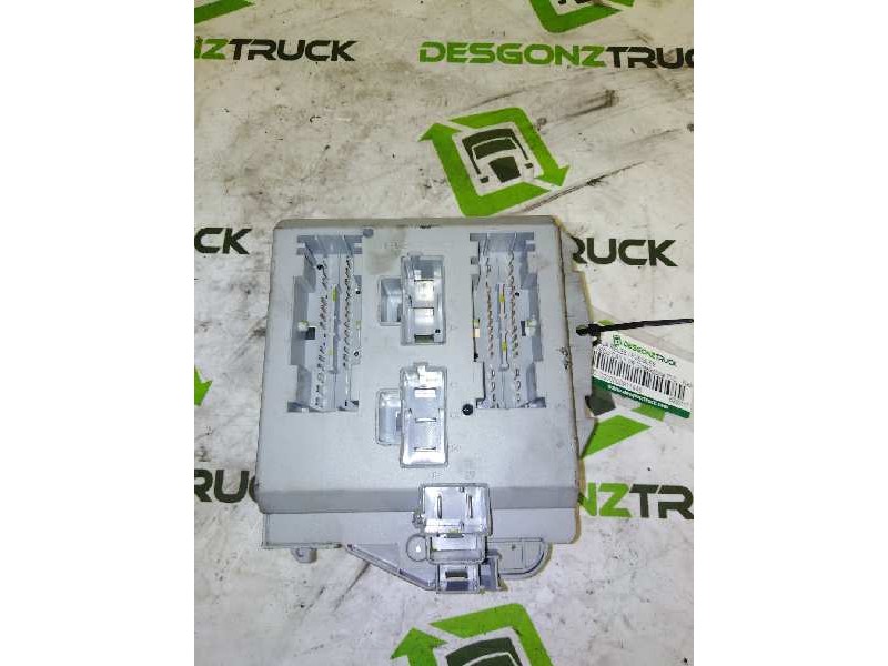 Recambio de caja reles / fusibles para iveco daily pr einzelkabine 70 c... radstand 3450 referencia OEM IAM 69501171  