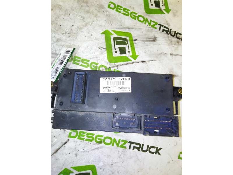 Recambio de caja reles / fusibles para iveco daily caja cerrada (2006 =>) referencia OEM IAM 69500771 554953020100 