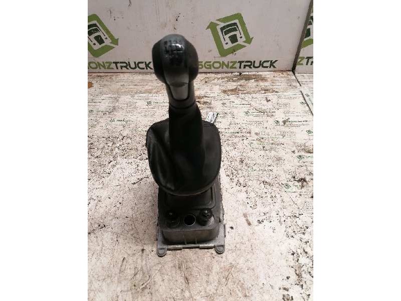 Recambio de palanca cambio para seat leon (1p1) comfort limited referencia OEM IAM 1K0711061B 1K0711049BN 