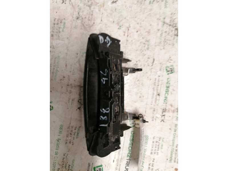 Recambio de maneta exterior delantera derecha para audi a3 (8p) 1.9 tdi referencia OEM IAM 4B0839885  