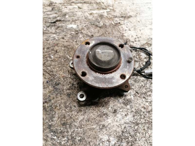 Recambio de buje trasero izquierdo para peugeot 307 (s1) xn referencia OEM IAM   
