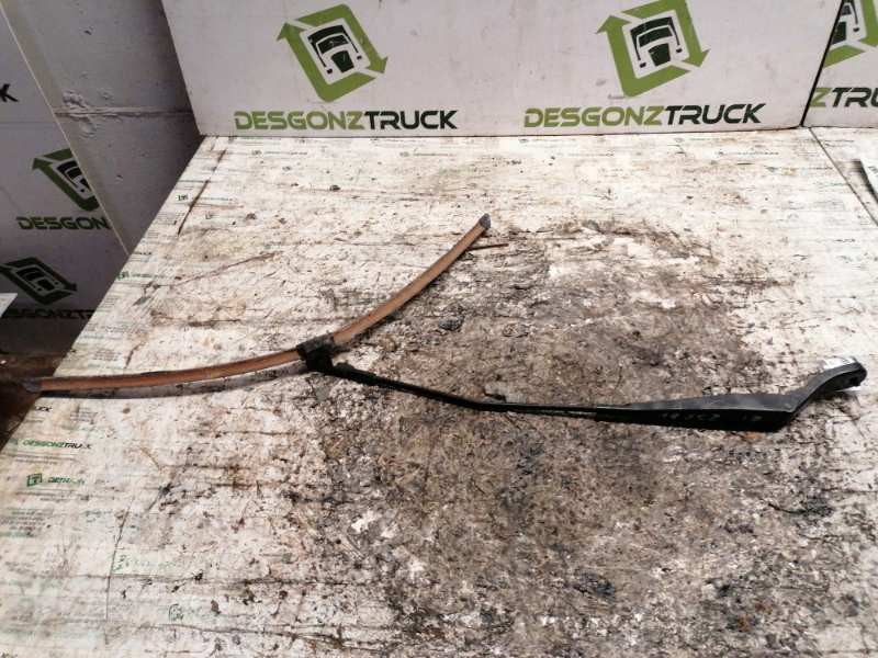 Recambio de brazo limpia delantero izquierdo para peugeot 207 xs pack referencia OEM IAM   