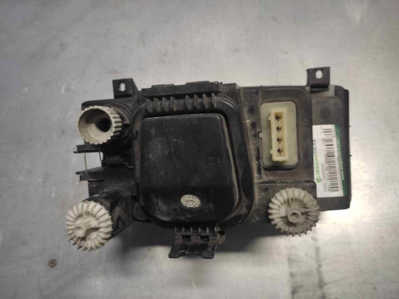 Recambio de faro derecho para seat ibiza (6k) básico referencia OEM IAM 6K0941010A 4 PINS 