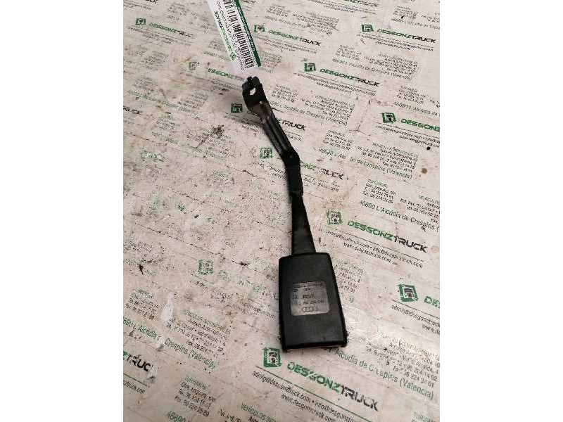 Recambio de enganche de cinturon derecho para audi a3 (8p) 1.9 tdi referencia OEM IAM 8P0587756C  