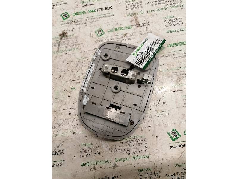 Recambio de luz interior para kia sportage referencia OEM IAM 0K20151300  