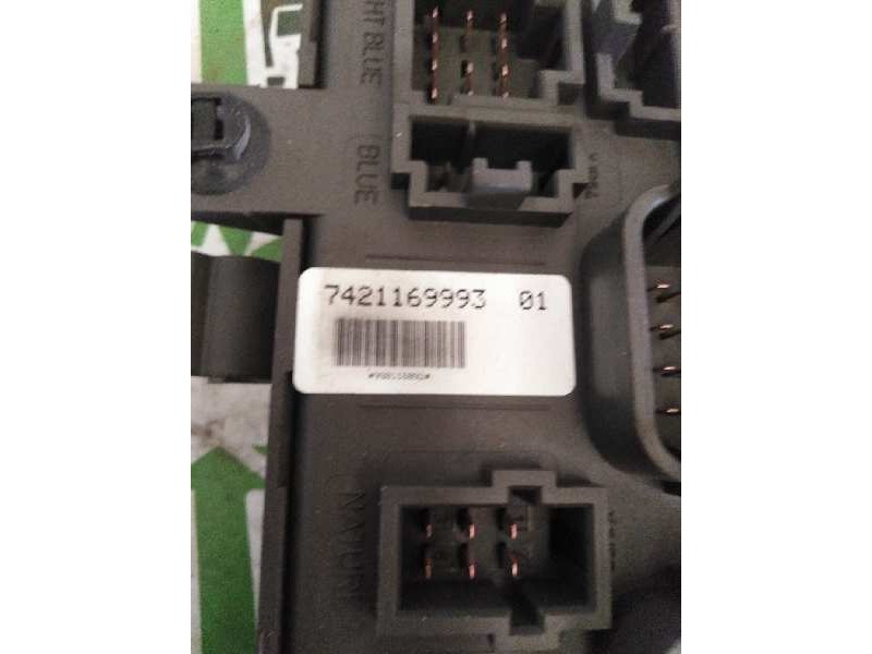 Recambio de caja reles / fusibles para renault premium lander 10.8 diesel referencia OEM IAM 7421169993 518849401 