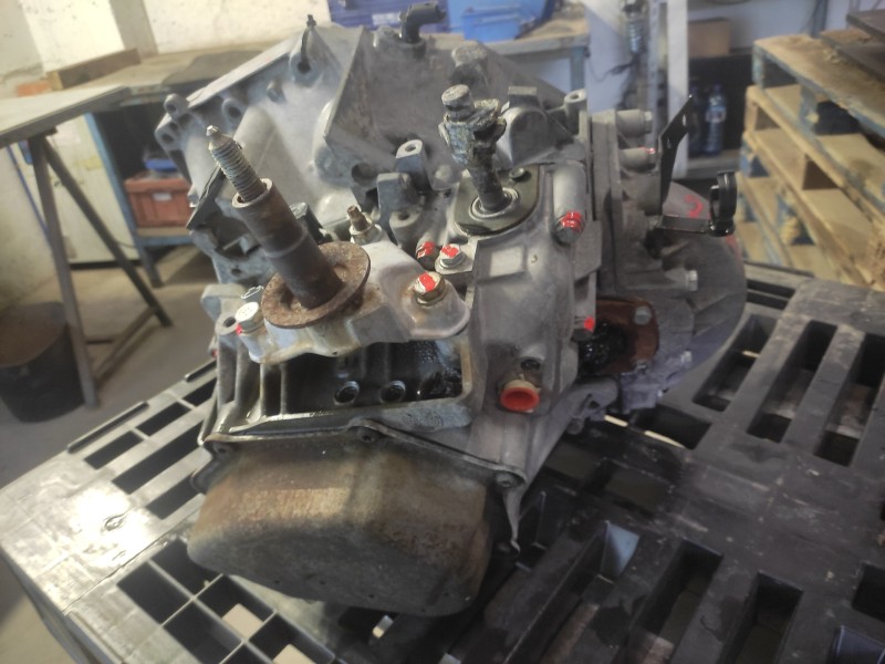 Recambio de caja cambios para peugeot 807 sv referencia OEM IAM 20LM01  