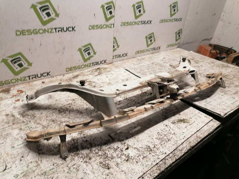 Recambio de travesaño superior para ford focus berlina (cak) 1.4 cat referencia OEM IAM 2M518B041CF  