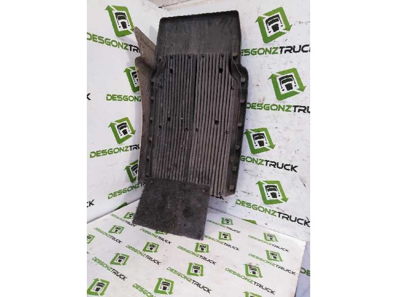 Recambio de guardabarros delantero derecho para man tg - a 18.xxx 12.4 diesel referencia OEM IAM   