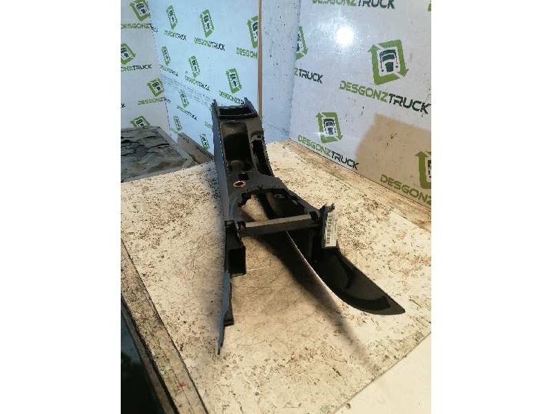 Recambio de guarnecidos palanca cambio para peugeot 308 referencia OEM IAM 9660529477  