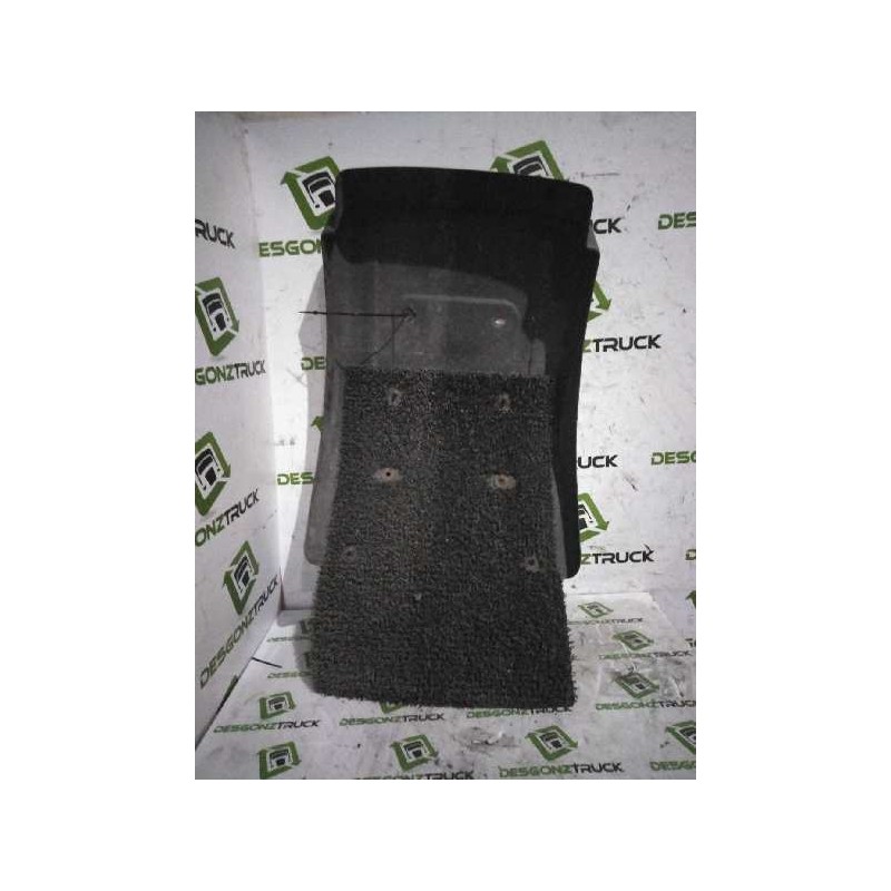 Recambio de guardabarros delantero izquierdo para renault hr xxx.18/26 premium 01  11.1 diesel referencia OEM IAM   