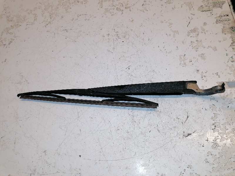 Recambio de brazo limpia trasero para ford focus lim. (cb4) titanium referencia OEM IAM   