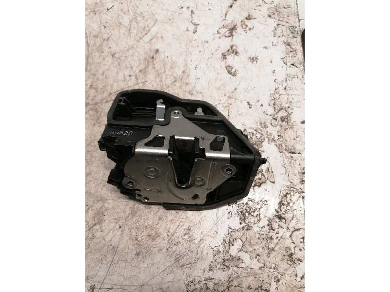 Recambio de cerradura puerta delantera derecha para bmw x3 (e83) 3.0d referencia OEM IAM 7154628 7 PINS 