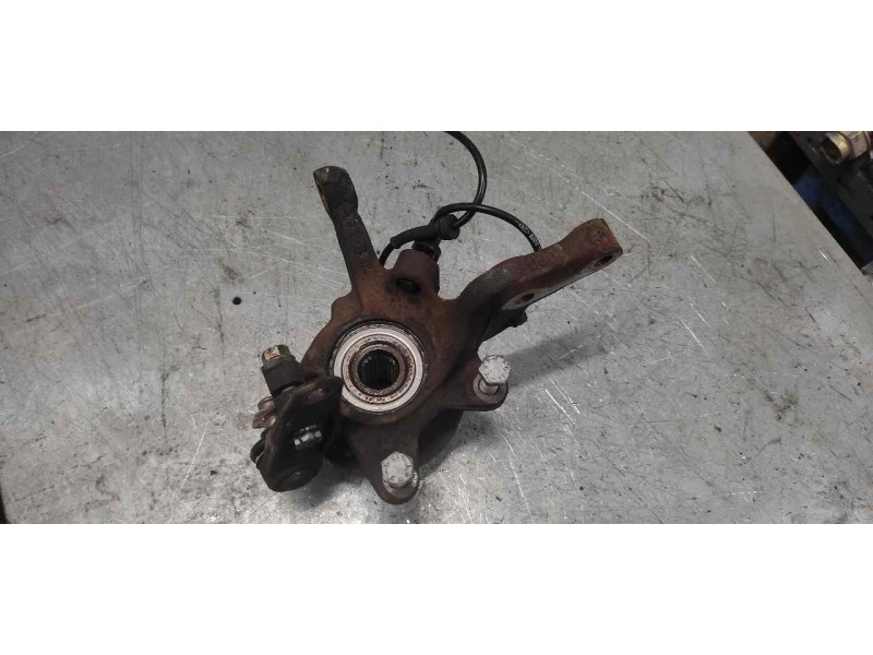 Recambio de mangueta delantera izquierda para renault clio ii fase ii (b/cb0) dynamique referencia OEM IAM   