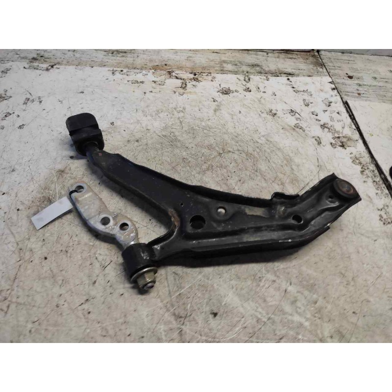Recambio de brazo suspension inferior delantero derecho para nissan primera berl./familiar (p10/w10) básico referencia OEM IAM  