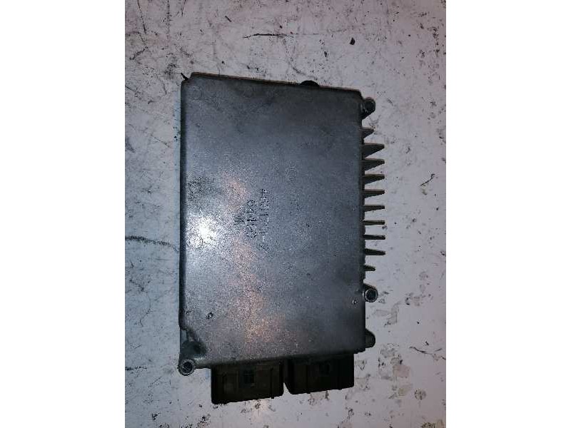 Recambio de centralita motor uce para chrysler voyager (gs) 2.4 family referencia OEM IAM 46517112 6449011 