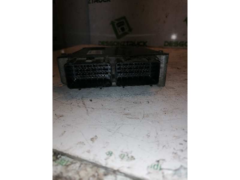 Recambio de centralita motor uce para chrysler voyager (gs) 2.4 family referencia OEM IAM 46517112 6449011 