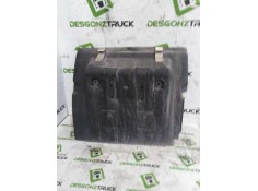 Recambio de guardabarros trasero derecho para renault magnum ab 2005 referencia OEM IAM 7420583447 DELANTERO 