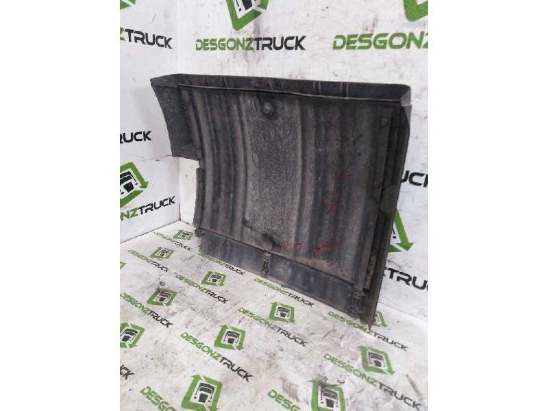 Recambio de guardabarros trasero derecho para renault magnum ab 2005 referencia OEM IAM 7420583447 DELANTERO 