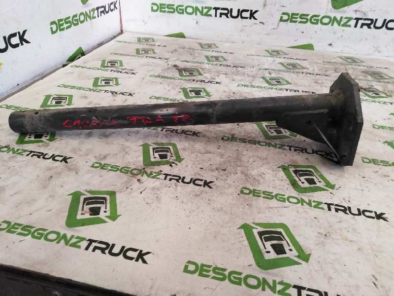 Recambio de soporte guardabarros trasero para renault magnum ab 2005 referencia OEM IAM IZQUIERDO  