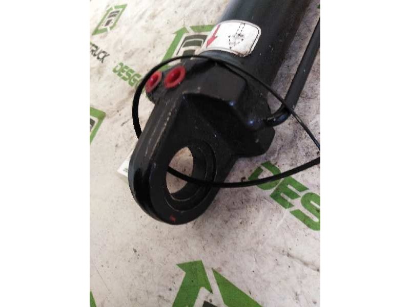 Recambio de brazo elevacion cabina para renault magnum ab 2005 referencia OEM IAM 5010629264  