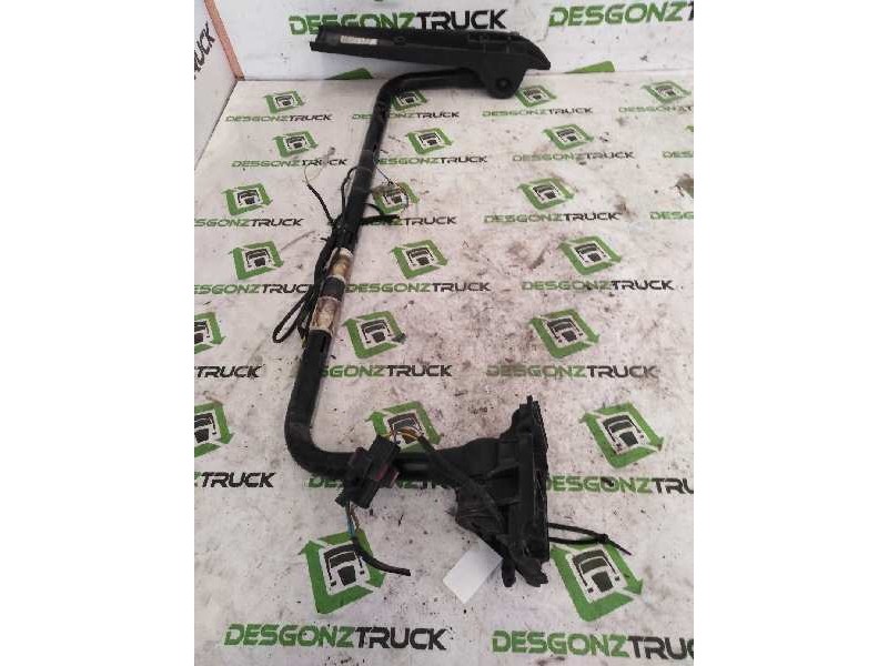 Recambio de brazo retrovisor izquierdo para renault premium route 2006 fas 4x2gv larga distancia referencia OEM IAM   