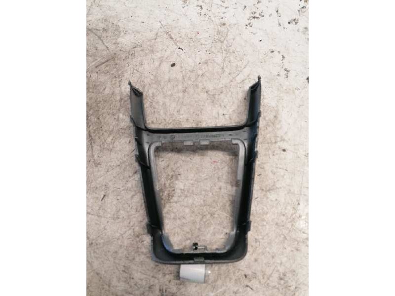 Recambio de guarnecidos palanca cambio para citroen xsara berlina 2.0 hdi 66kw premier referencia OEM IAM 9642157677  