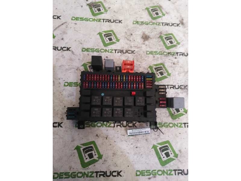 Recambio de caja reles / fusibles para daf serie xf105.xxx fsa 4x2 space-cab referencia OEM IAM 1795419  