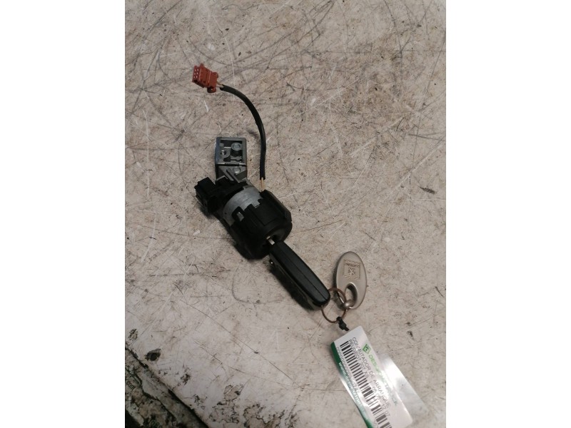Recambio de conmutador de arranque para peugeot 207 xs referencia OEM IAM 36393600 3 PINS 