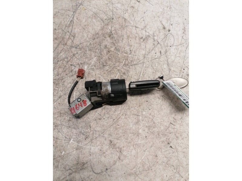 Recambio de conmutador de arranque para peugeot 207 xs referencia OEM IAM 36393600 3 PINS 
