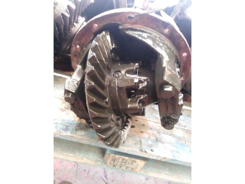 Recambio de grupo para nissan l - 80.14 referencia OEM IAM GD320 RATIO= 9:34 