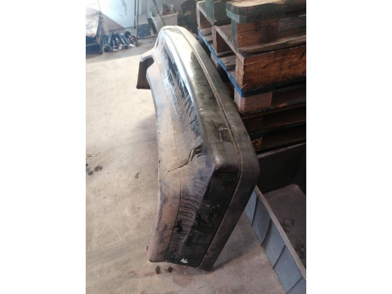 Recambio de paragolpes trasero para volkswagen passat (321/23/27/31) referencia OEM IAM 357807417B  