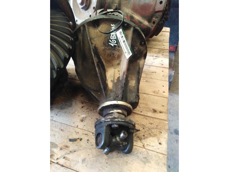 Recambio de grupo para nissan trade 100 caja cerrada, techo elevado referencia OEM IAM 39:10 16 ESTRIAS PALIER 