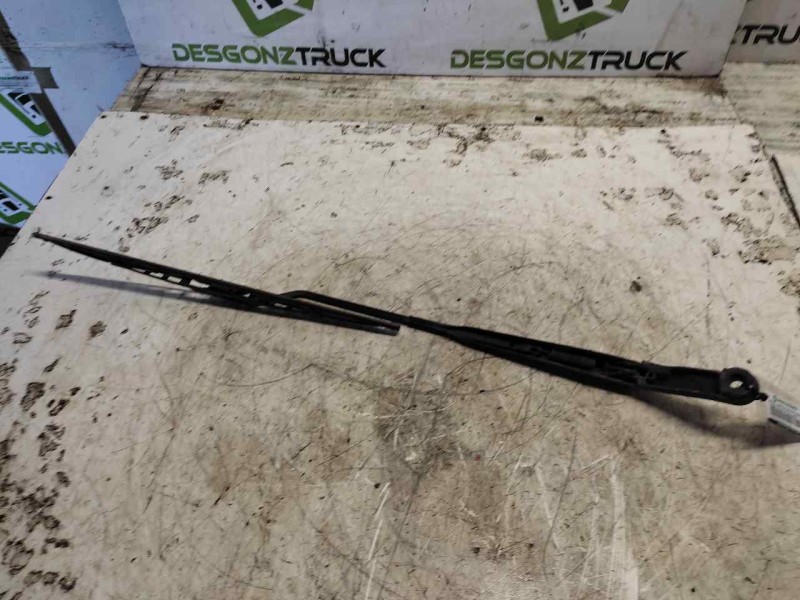 Recambio de brazo limpia delantero derecho para nissan micra (k12e) acenta referencia OEM IAM   