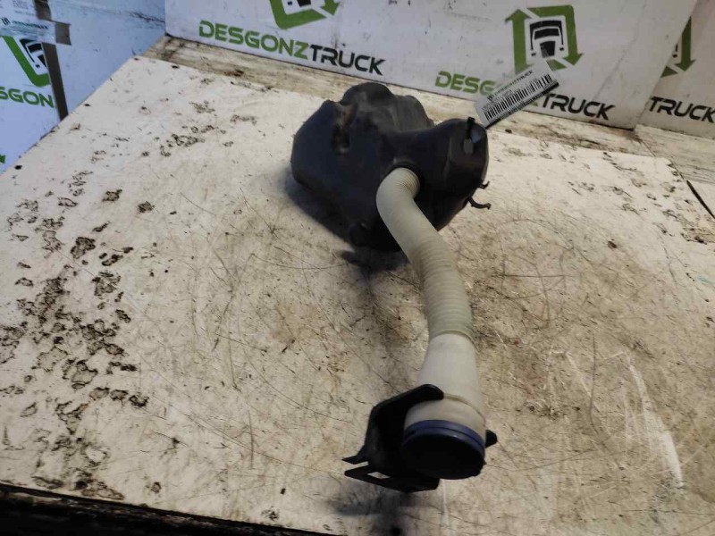 Recambio de deposito limpia para citroen c4 berlina referencia OEM IAM 9658685280  