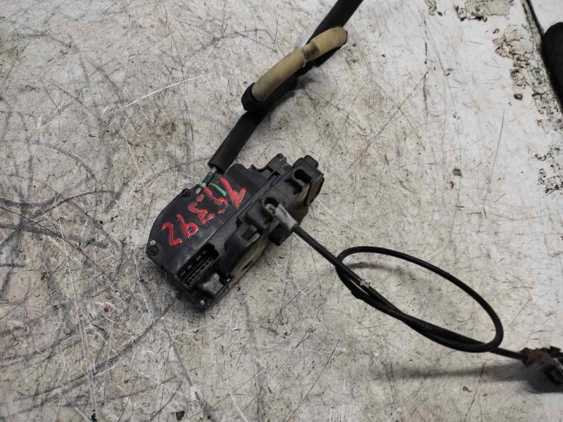 Recambio de cerradura puerta delantera derecha para nissan micra (k12e) acenta referencia OEM IAM   3 PINS