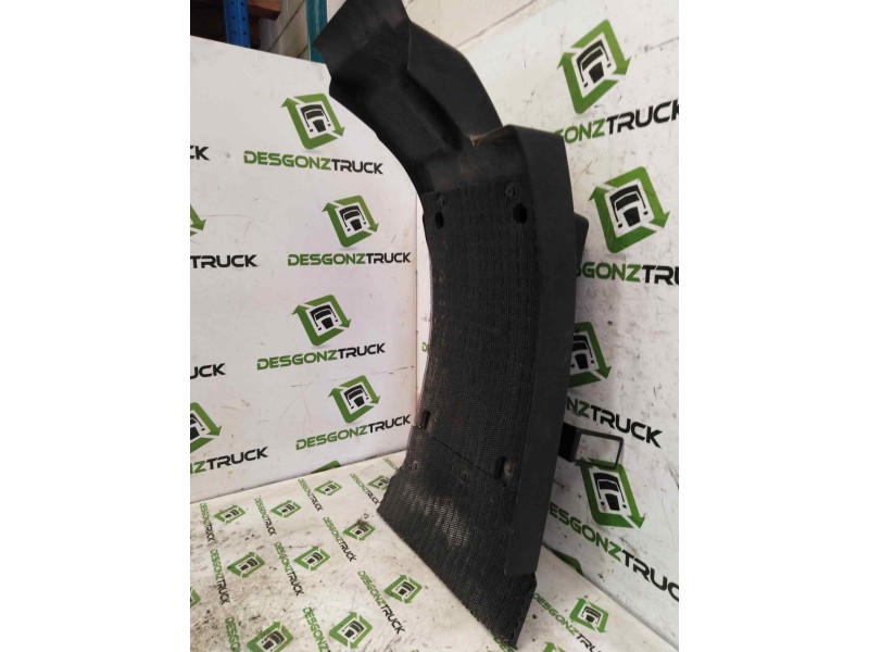 Recambio de guardabarros delantero izquierdo para renault serie t fg 4x2 cabina high-sleeper referencia OEM IAM   