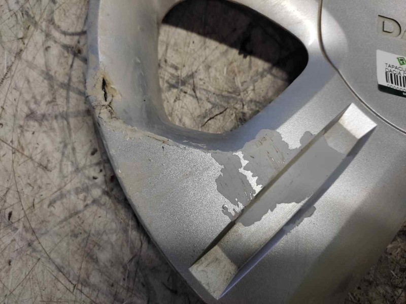Recambio de tapacubos para dacia dokker referencia OEM IAM 5202S0010 15´´ 