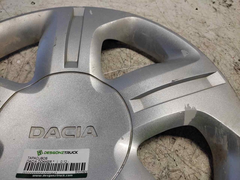 Recambio de tapacubos para dacia dokker referencia OEM IAM 5202S0010 15´´ 