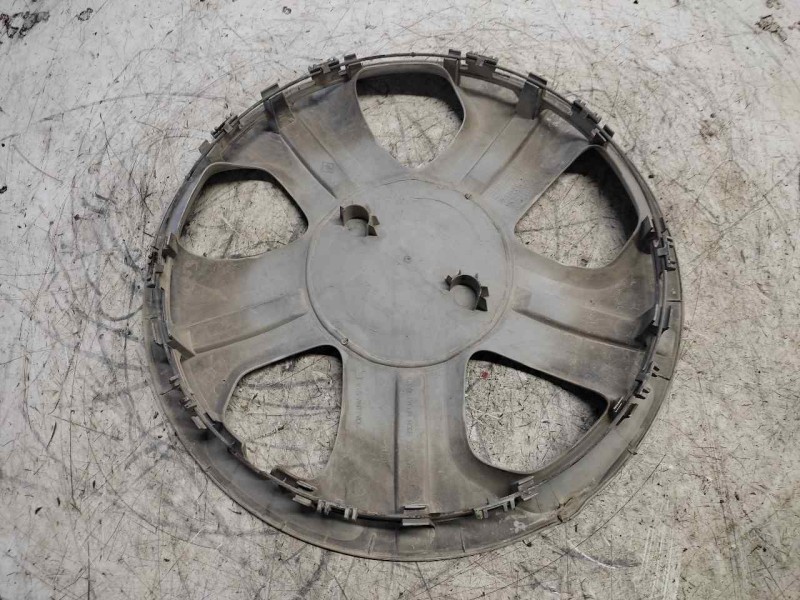 Recambio de tapacubos para dacia dokker referencia OEM IAM 5202S0010 15´´ 