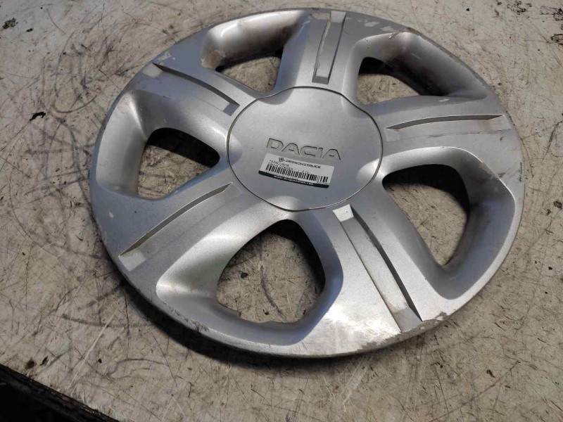 Recambio de tapacubos para dacia dokker referencia OEM IAM 5202S0010 15´´ 