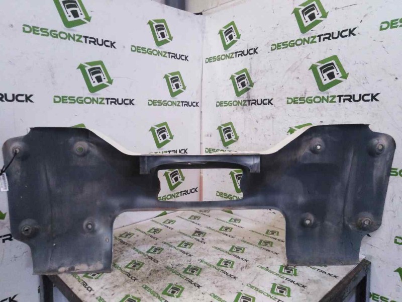 Recambio de paragolpes delantero para man tg - a 18.xxx 10.5 diesel referencia OEM IAM  PARTE CENTRAL 