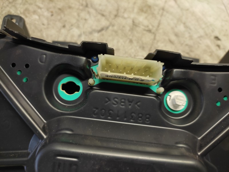 Recambio de cuadro instrumentos para opel meriva blue line referencia OEM IAM 13173381XT 110080162026 