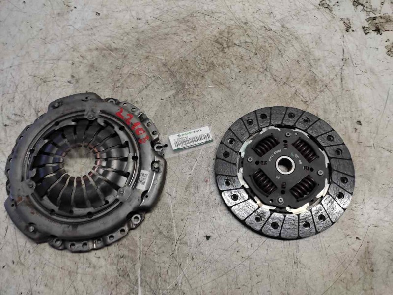 Recambio de kit embrague para mercedes citan (w415) mixto 109 cdi extralang (a3) (415605) referencia OEM IAM 301016758R  