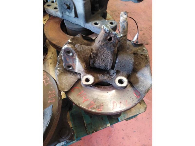 Recambio de mangueta delantera derecha para pegaso trucks ekus 75.40 referencia OEM IAM   