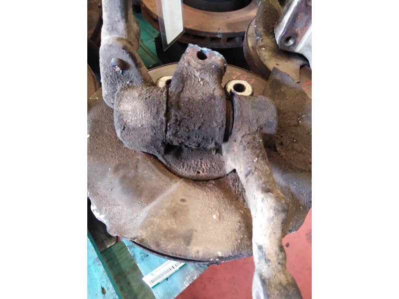 Recambio de mangueta delantera izquierda para pegaso trucks ekus 75.40 referencia OEM IAM   