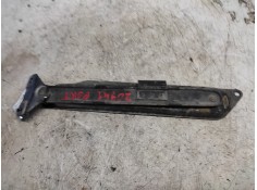 Recambio de retenedor puerta para mitsubishi montero (v60/v70) 3.2 di-d boss (3-ptas.) referencia OEM IAM   RETENEDOR PORTON 2