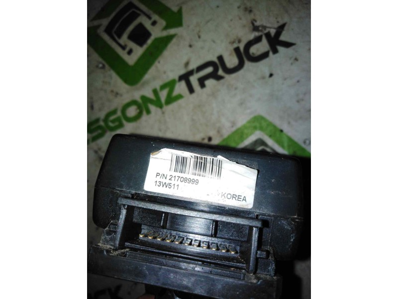 Recambio de mando radio para renault serie t fg 4x2 cabina high-sleeper referencia OEM IAM 21708999  