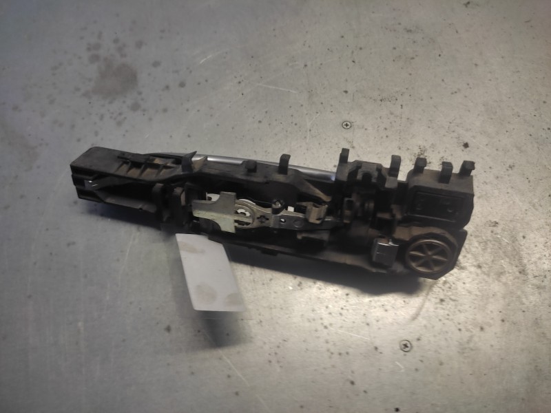 Recambio de maneta exterior trasera derecha para renault scenic ii authentique referencia OEM IAM 8200028463  