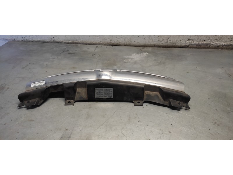 Recambio de rejilla delantera central para opel zafira b cosmo referencia OEM IAM   
